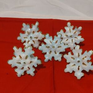 Snowflake 5 piece napkin rings pre-owned